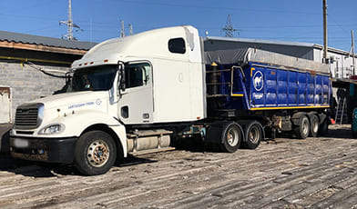 Замена масла двигателя грузовика - фото №7